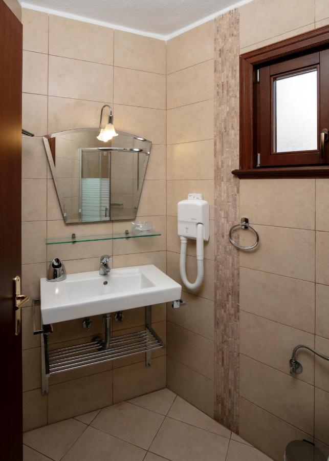 Magkafinis.El Apartments Mikros Prinos エクステリア 写真